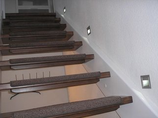 Montagebau Karstens - Günstige Holztreppe Lübeck: Treppenbeleuchtung
